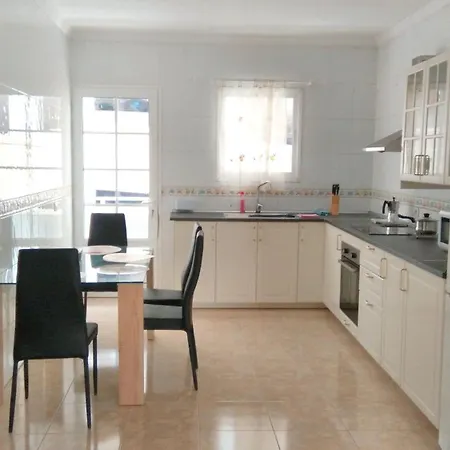 Apartment Comfortable In With Balcony